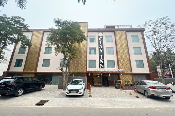 Clay Inn Hotel, Sohna Road, Sector 49, Gurugram