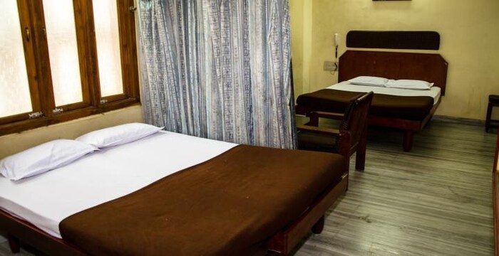 Sri Sai Residency-Suite1
