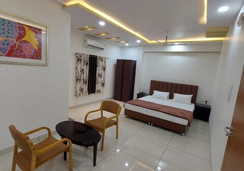 Hotel Dhruva Deluxe Rooms