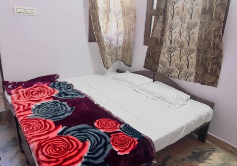 Shree nath gaest house