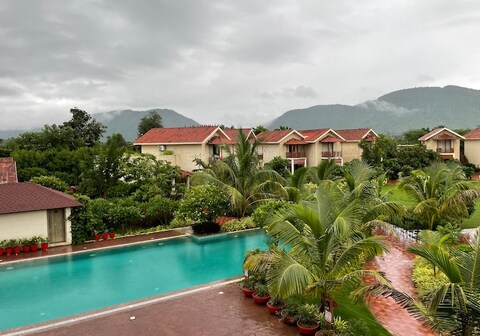 The Fern Sattva Resort - Polo Forest