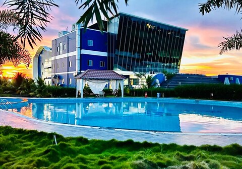 SILVER STONE PARK RESORT