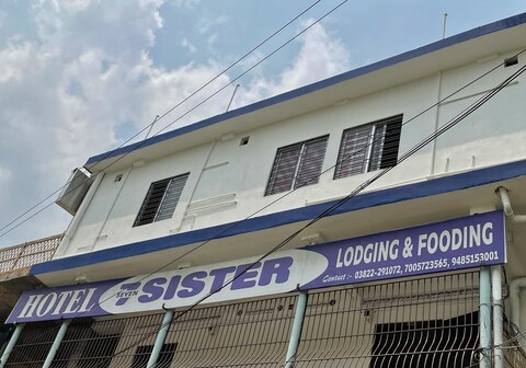 Hotel Seven Sister