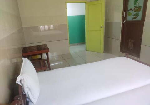 STAR TOURIST HOME CALICUT