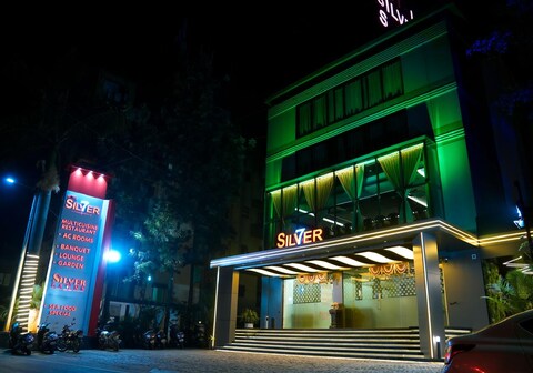 Hotel Silver Seven