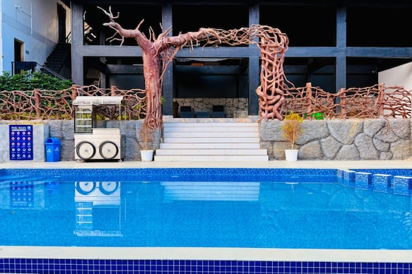 Skylark Holidays Premium Resort