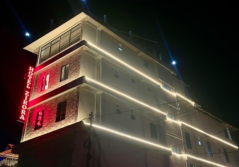 Hotel Zirora