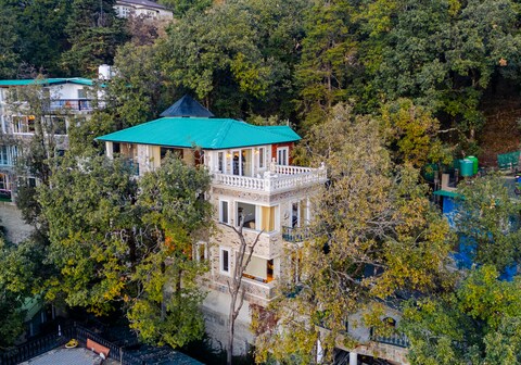 SaffronStays Naiintara