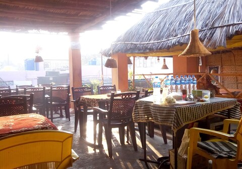 Om shiva guest house