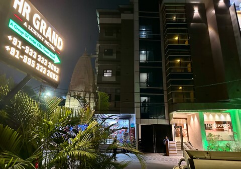 HR Grand Hotel Jasola by FMJ Homestead