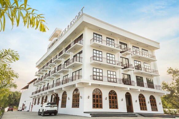 Krown Palace Resort