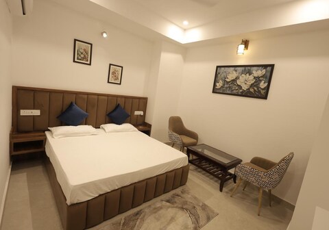 Hotel Rajshree