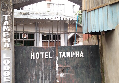 Tampha Hotel