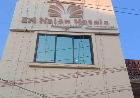 Sri Nalan Hotels