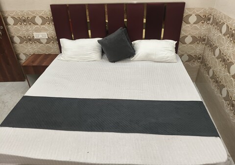 Mr. Om prakash Pandey