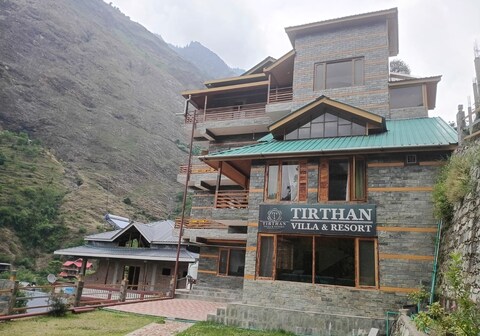 Tirthan Villa And Resorts - Facing Toward River and Mountains
