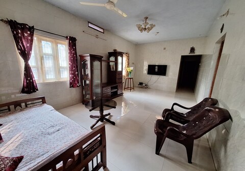 Shresty's Coastal Comfort