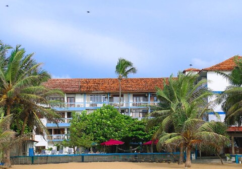 Topaz Beach Hotel