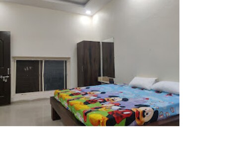 SR RESORT SHAMGARH