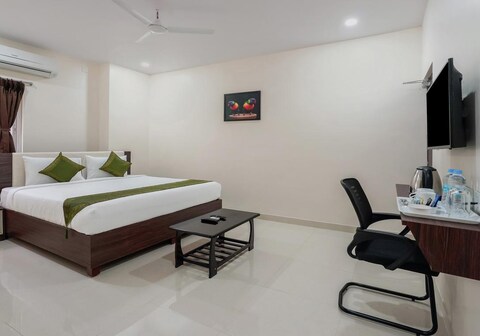 SUBHAM LODGE & RESTAURANT