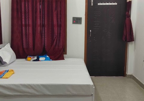 Hotel O Home The Lord Rama Homestay