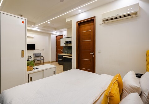 Lime Tree Luxury Studios | Element One