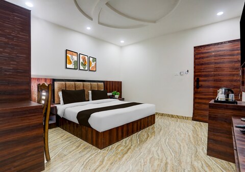 Super Townhouse Bela Road Varanasi City Railway Station Formerly Srijan Grand