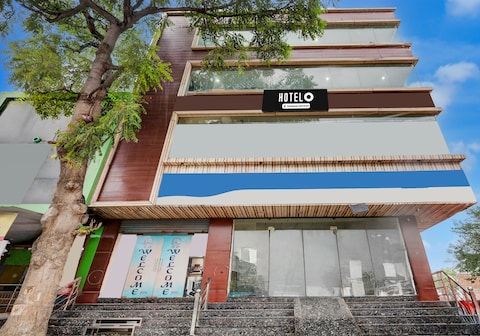 Townhouse Sheesh Mahal Farrukh Nagar