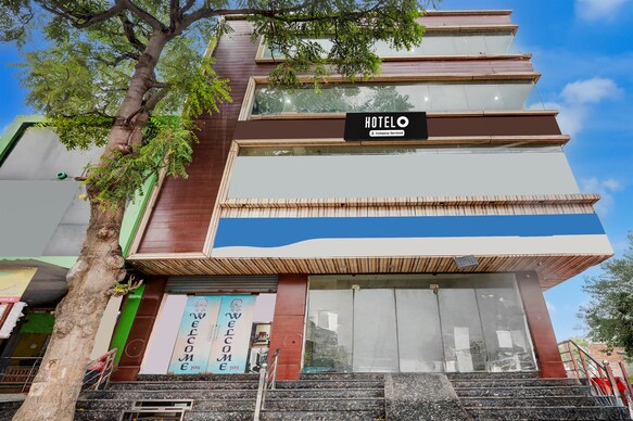 Townhouse Sheesh Mahal Farrukh Nagar