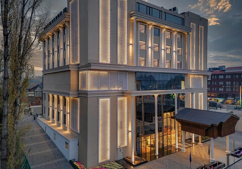 Ramada Encore by Wyndham Rajbagh Srinagar