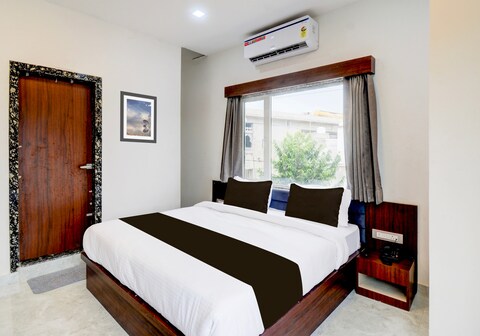 Hotel O Simony Palace