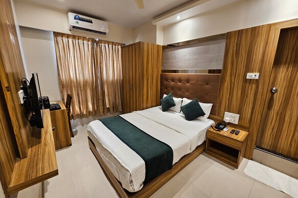 Hotel BKC Garden- Near US Embassy BKC