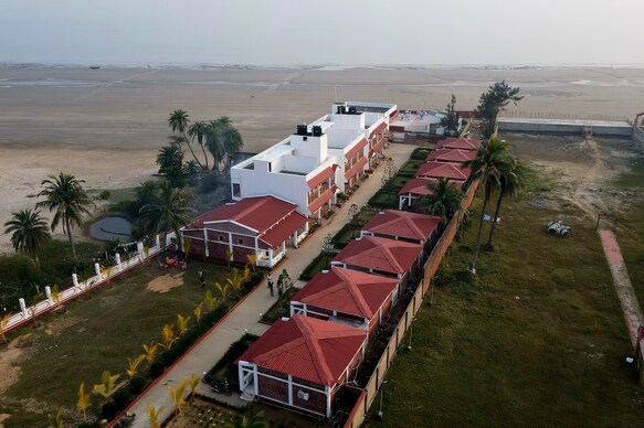 Ricardo Beach Resort
