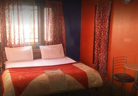 Kandalha Guest house