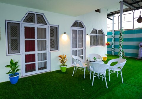 Sacred Abode Premium 1BHK near Ram Mandir Ayodhya