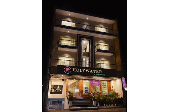 HOLYWATER Hotel by Ganga Kinare (150 mts from Ganga Ghat)