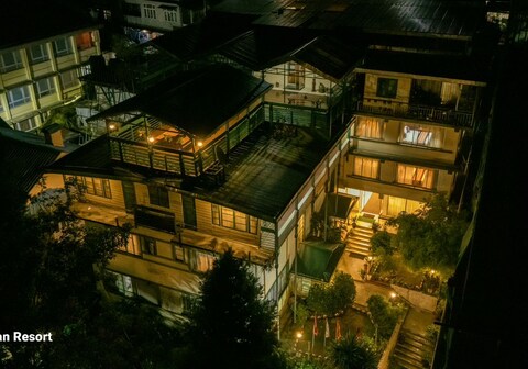 Divine Himalayan Resort - 400 Mts from Mall Road, Darjeeling