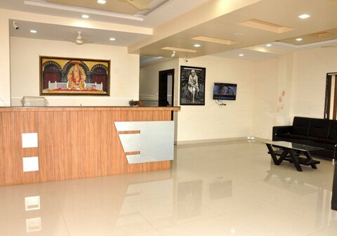 HOTEL SAI RAJARAM PALACE