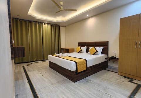 Hotel Sojourn Inn Lucknow