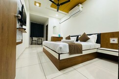 Hotel Dwarika Inn, Rajkot Hotel Dwarika Inn, Rajkot