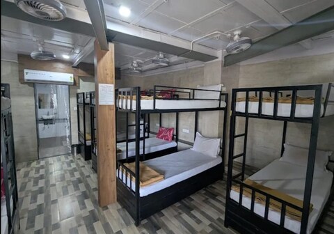 Hotel Shivalas