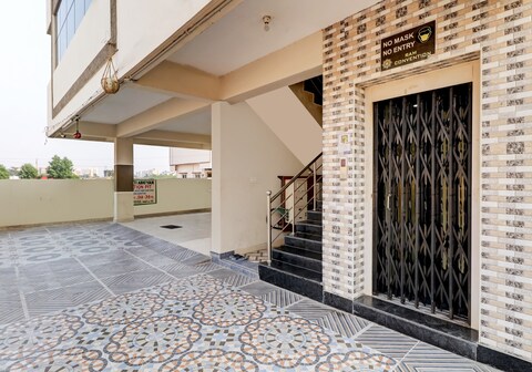 Hotel O VNR Convention