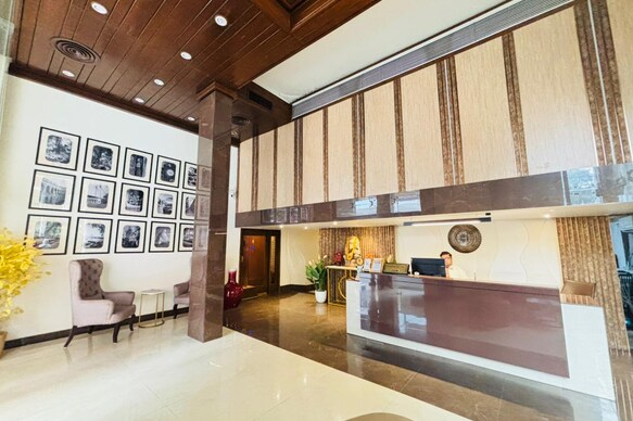 Lytton Hotel