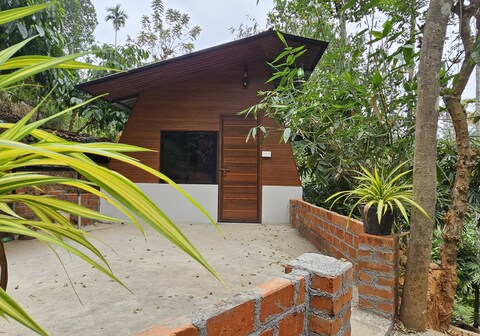 Curve House by Villa 300 | Peaceful stay in Coffee Plantation