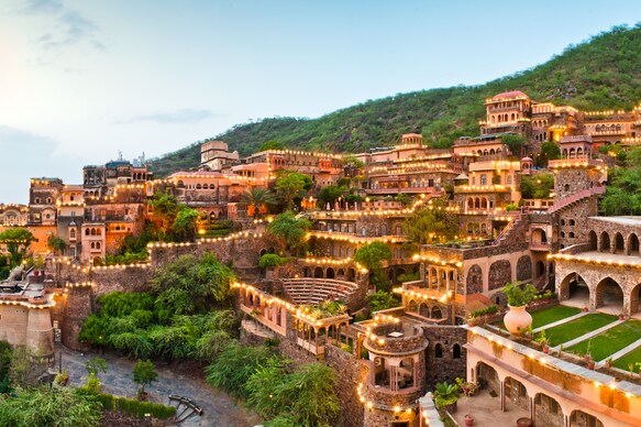 Neemrana Fort-Palace