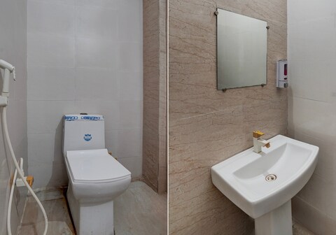 Hotel O S G Dham