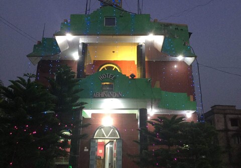 Hotel Abhinandan