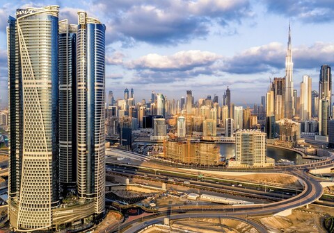 Quill Residence at Paramount Towers 3 BR Creek View