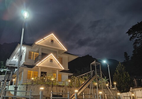 Pleasant Holidays Marayoor