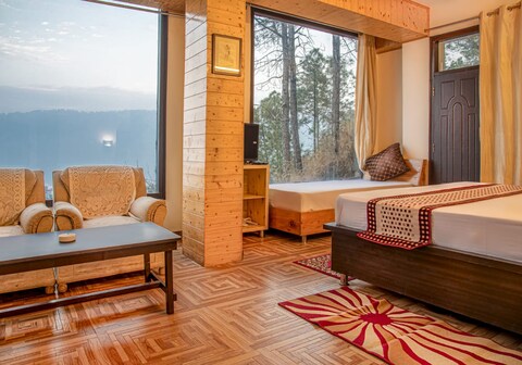 Royal Pinehills kasauli